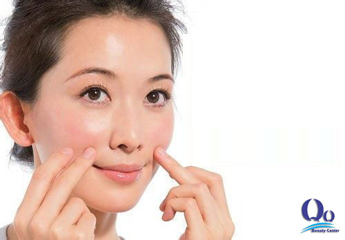 Làm sao để xoá nếp nhăn khoé miệng